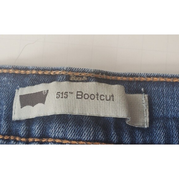 Levis 515 Boot Cut Jeans Womens Blue Denim size 14 34x30 Mid Rise Med Wash - Picture 5 of 11